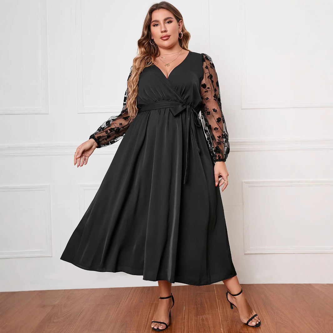 【XL-4XL】👗V-nyakú, áttetsző, hímzett ujjakkal ellátott fekete ruha